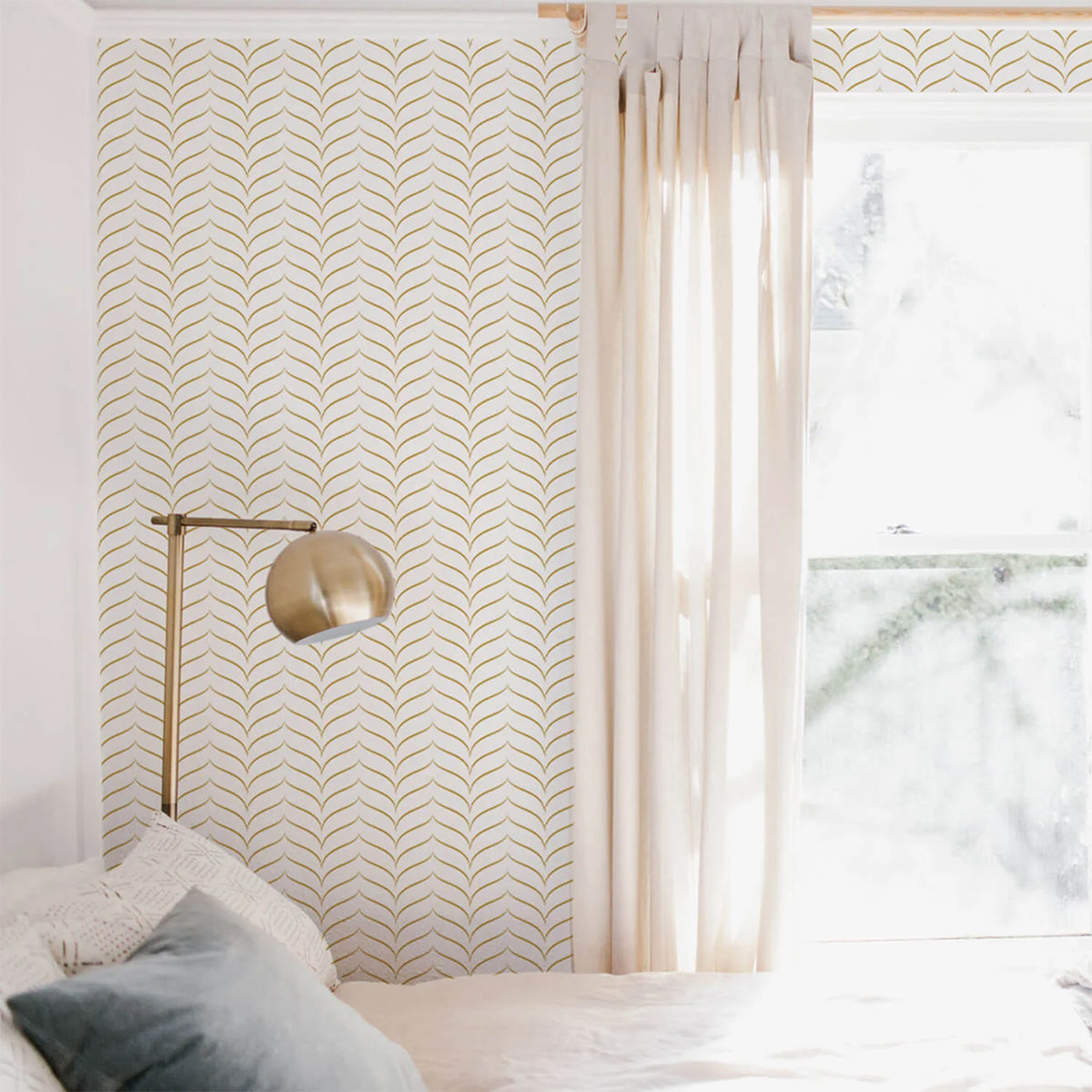 Chevron Matter Gold Pattern Wallpaper in Studio Apartment