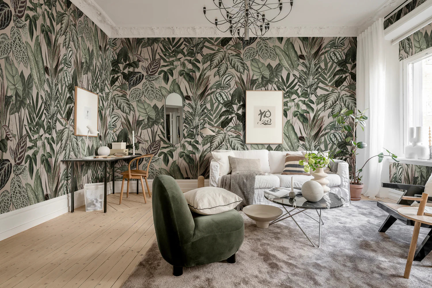 HC-Night_time_Jungle_Tropical_Mural_Wallpaper-BlushPink-Interior1-18122023.webp