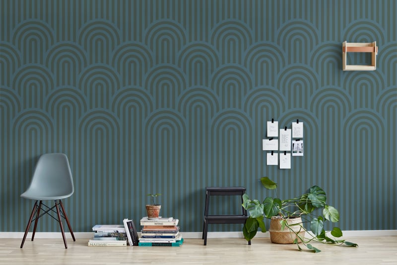Art deco wallpaper featuring arches in dark green in living room